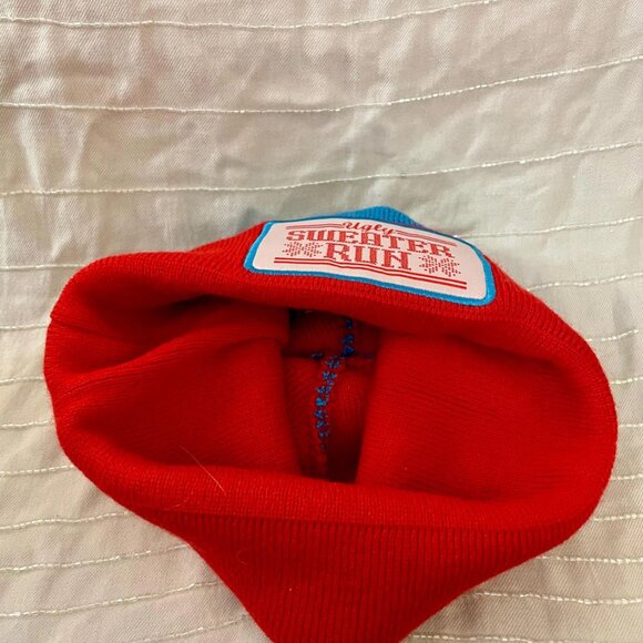 Ugly Sweater Run Winter Hat with Pom - Picture 5 of 6